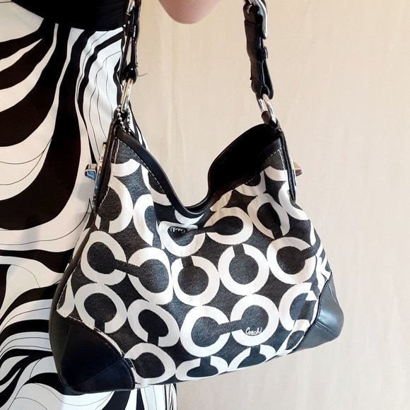 Coach Handbags - Coach Hobo Bag NWOT